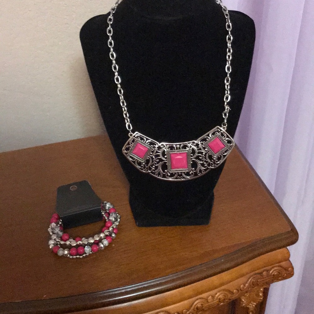 Necklace bracelet earrings